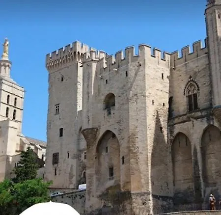 Apart 75m2 - 2 - Parking Appartement Avignon